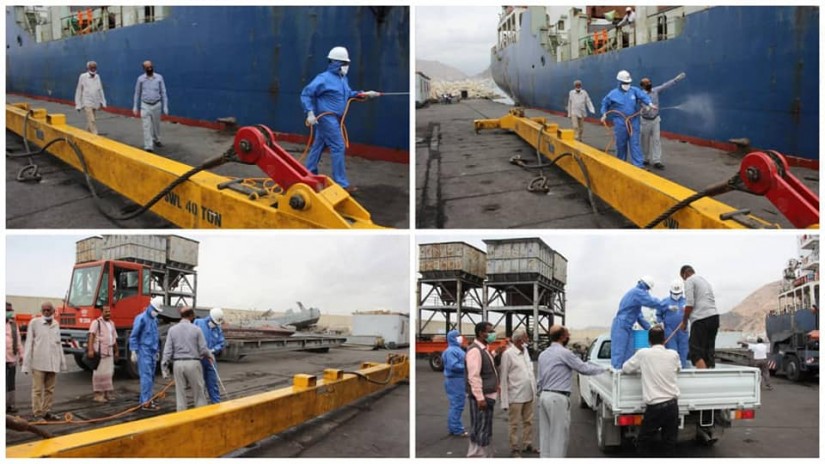 ميناء المكلا يدشن حملة الرش التعقيمية للسفن الراسية للوقاية من فيروس كورونا