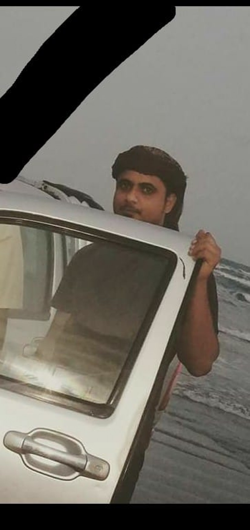 قيادة مؤسسة موانئ البحر العربي تنعي وفاة الموظف حسين العمري